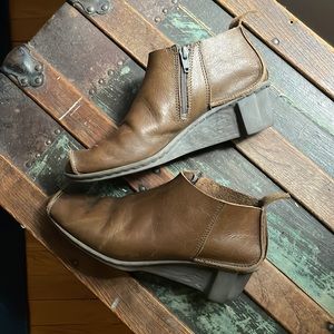 Trippen size 38 EU / 8 US Wedge zipper ankle booty, Pumps